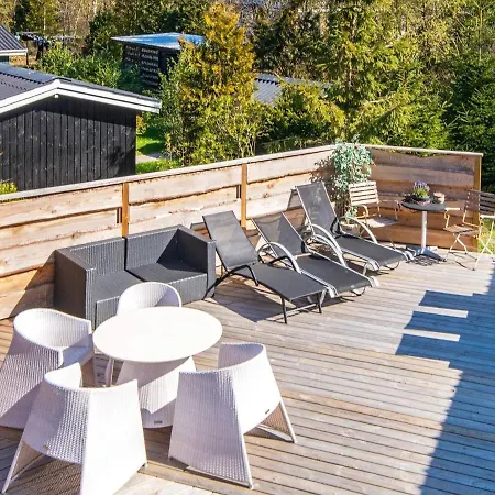 12 Person Holiday In Semesterbostad