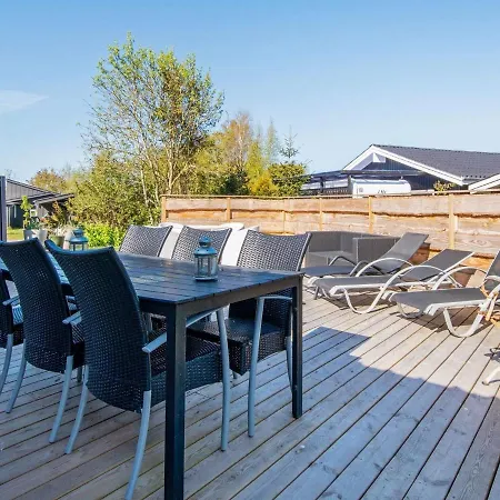 12 Person Holiday In Semesterbostad Ebeltoft
